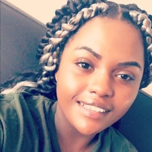 Meet your Posher, Color